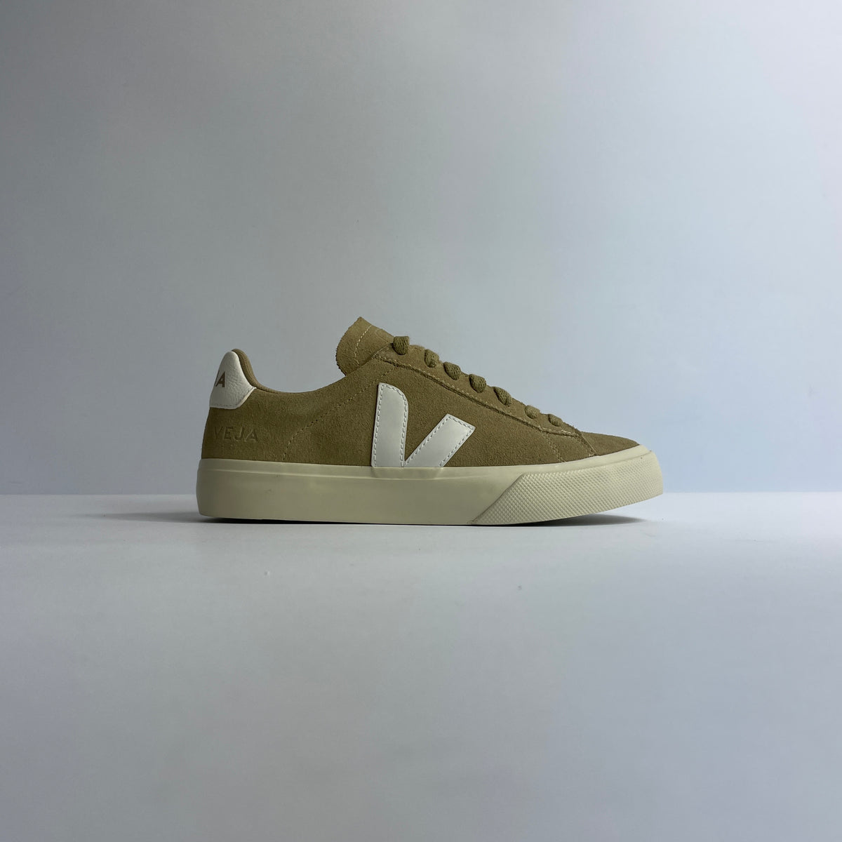 Veja Campo Suede Sneakers Beige Oscuro