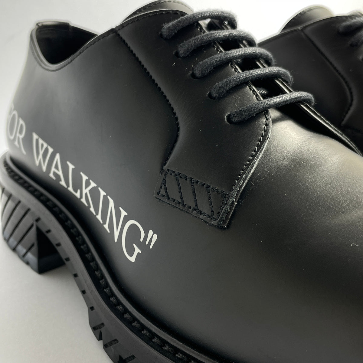 Off-White Walking Shoes Negros
