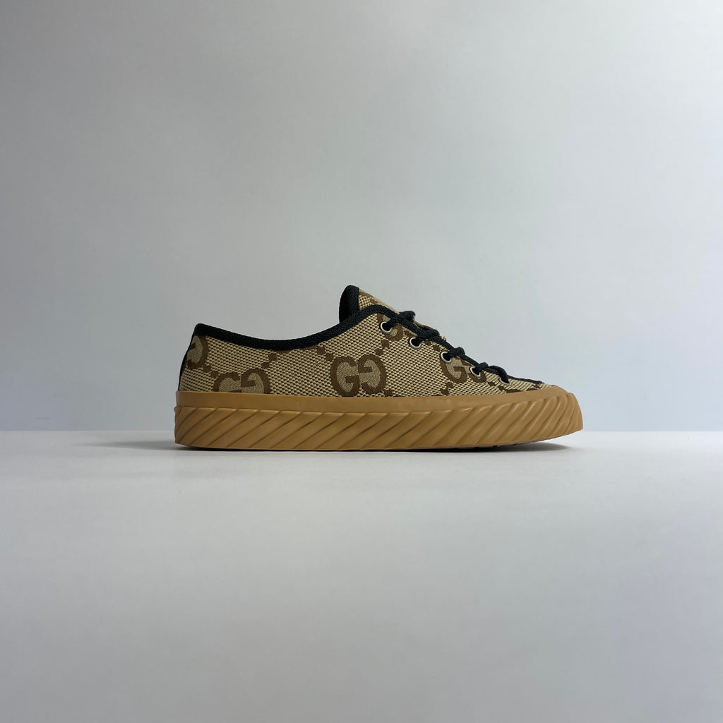 Gucci Sneakers Café de Tela con Patrón GG