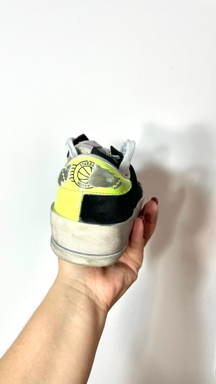 Stardan Sneakers Negros con Malla y Talón Esmeralda