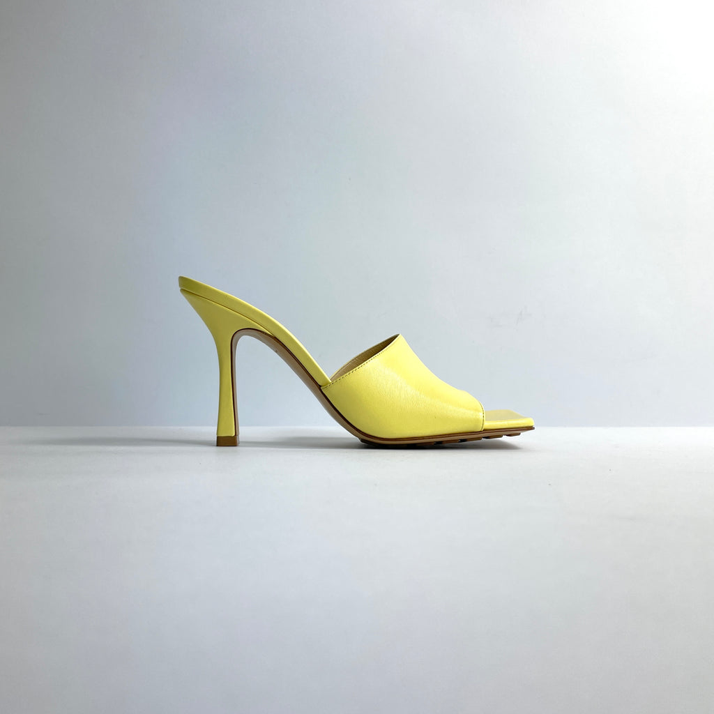 Bottega Veneta Lido Amarillos cuero liso