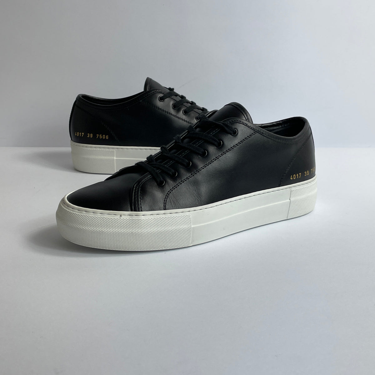 Tournament Low Super Sneakers de Cuero Negro