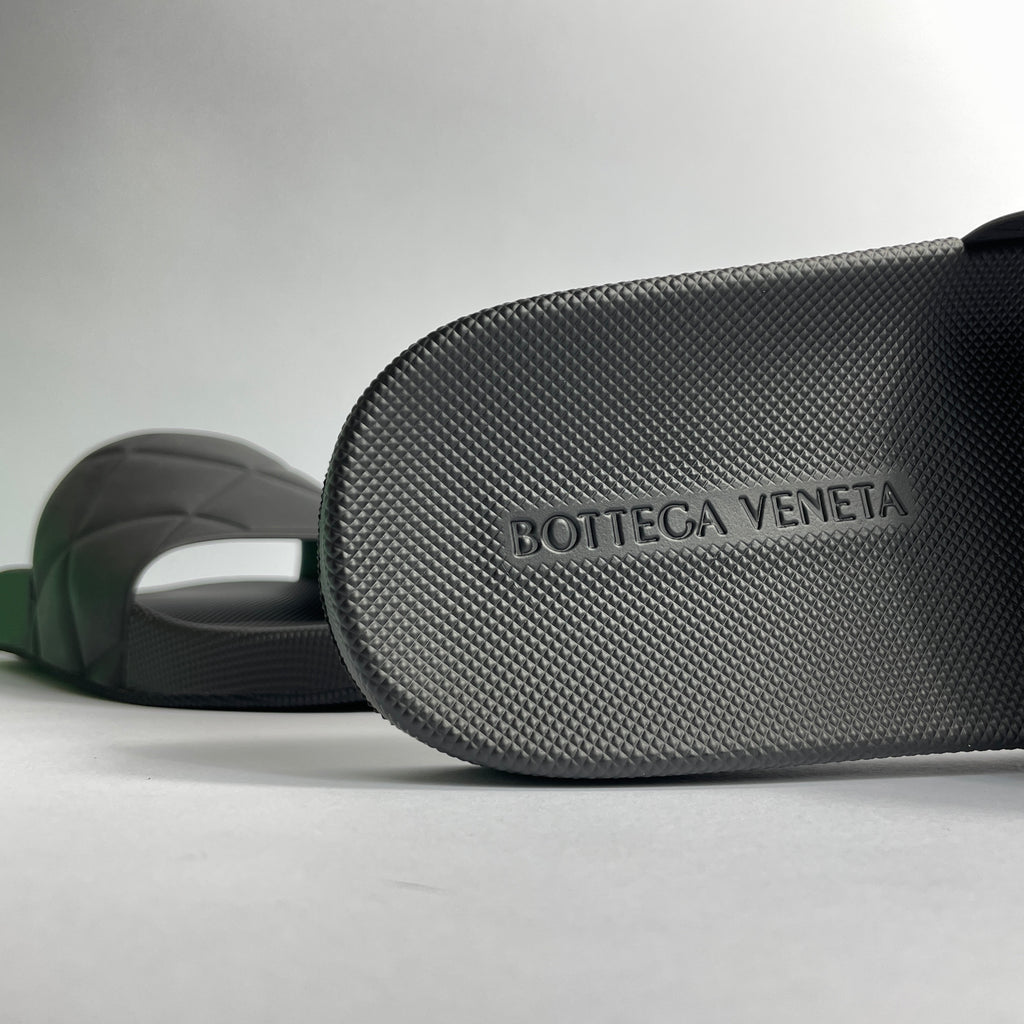 Bottega Veneta The Slider rubber sandals