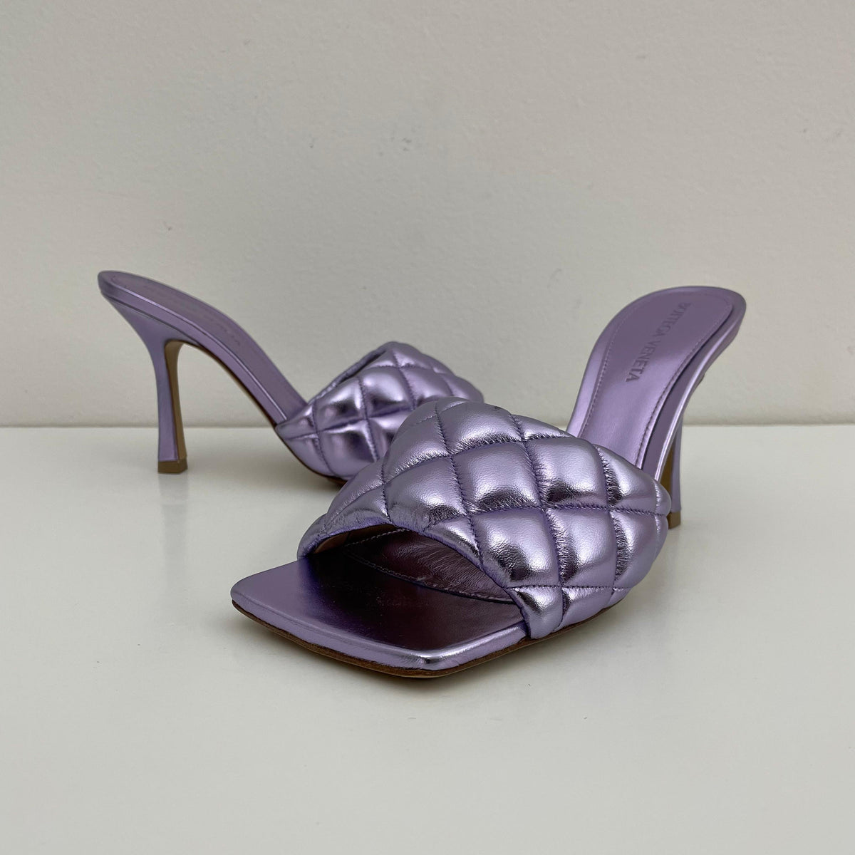 Bottega Veneta Lido Tacones Lila Metálico