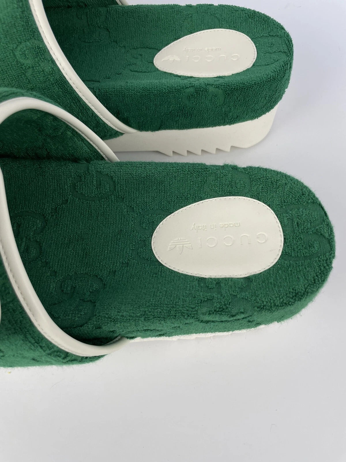 Sandalias de Plataforma Verdes con GG