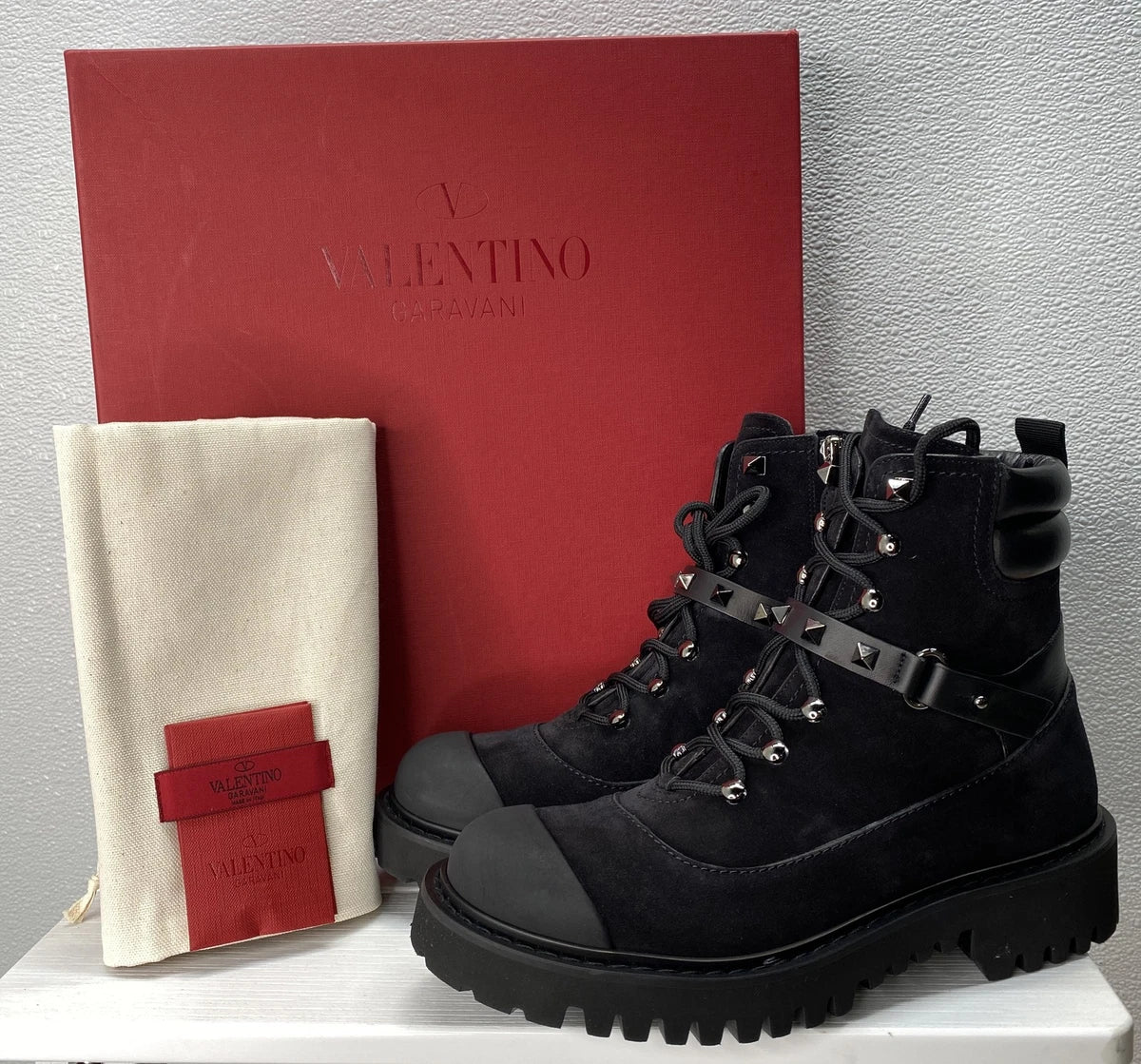 Valentino Garavani Botas Combat studs Negras