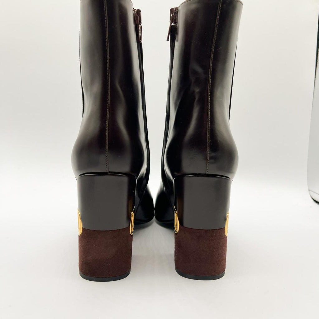 Valentino Garavani- Ankle Boots V en 3D
