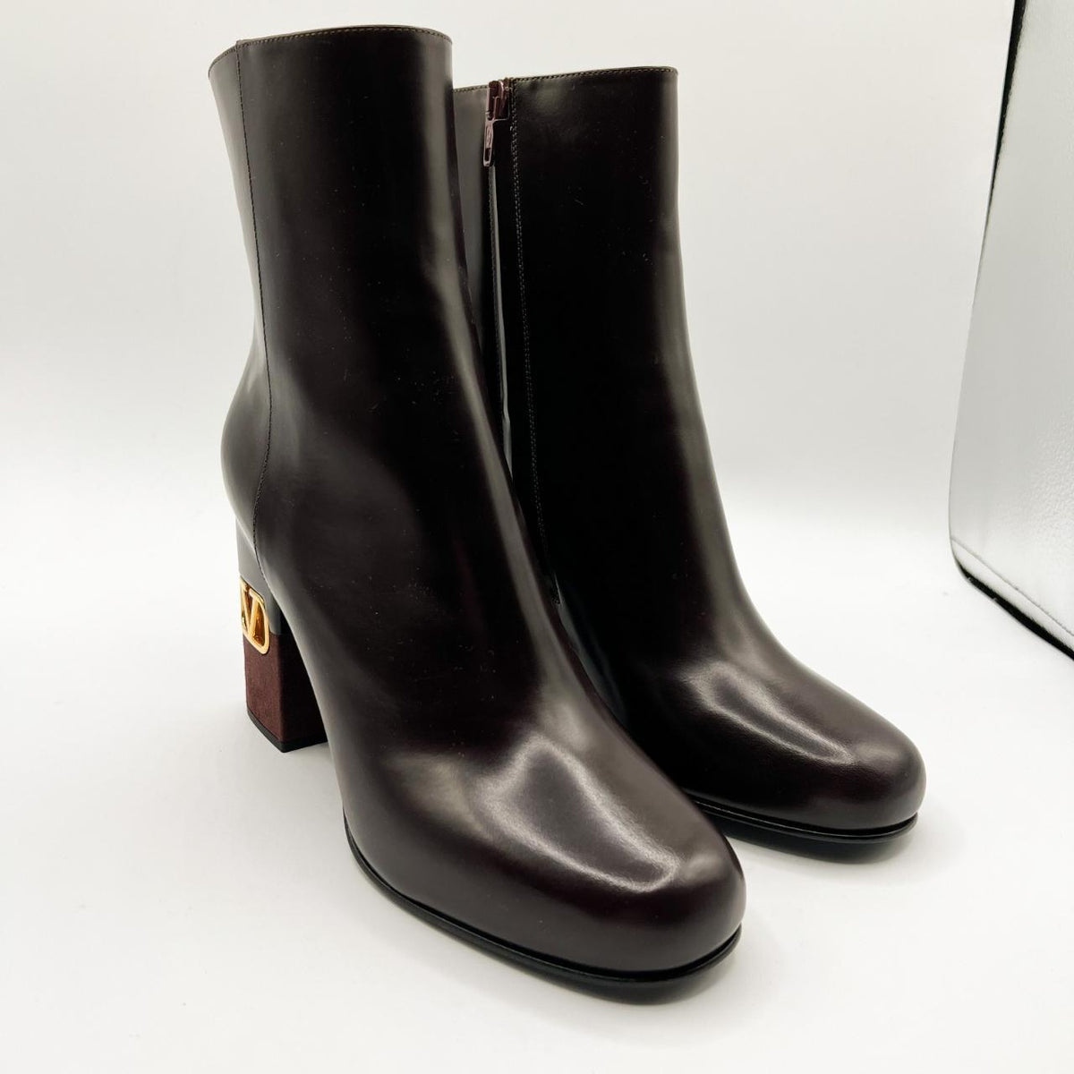 Valentino Garavani- Ankle Boots V en 3D